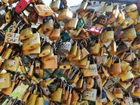 Tbilisi, Liebes-Brücke, Spaziergang zum Wasserfall, Bäderviertel