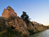 Tbilisi, Bootsausflug mit Abendessen auf dem Mtkvari-Fluß