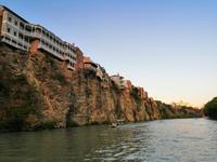 Tbilisi, Bootsausflug mit Abendessen auf dem Mtkvari-Fluß