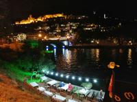 Tbilisi, Bootsausflug mit Abendessen auf dem Mtkvari-Fluß