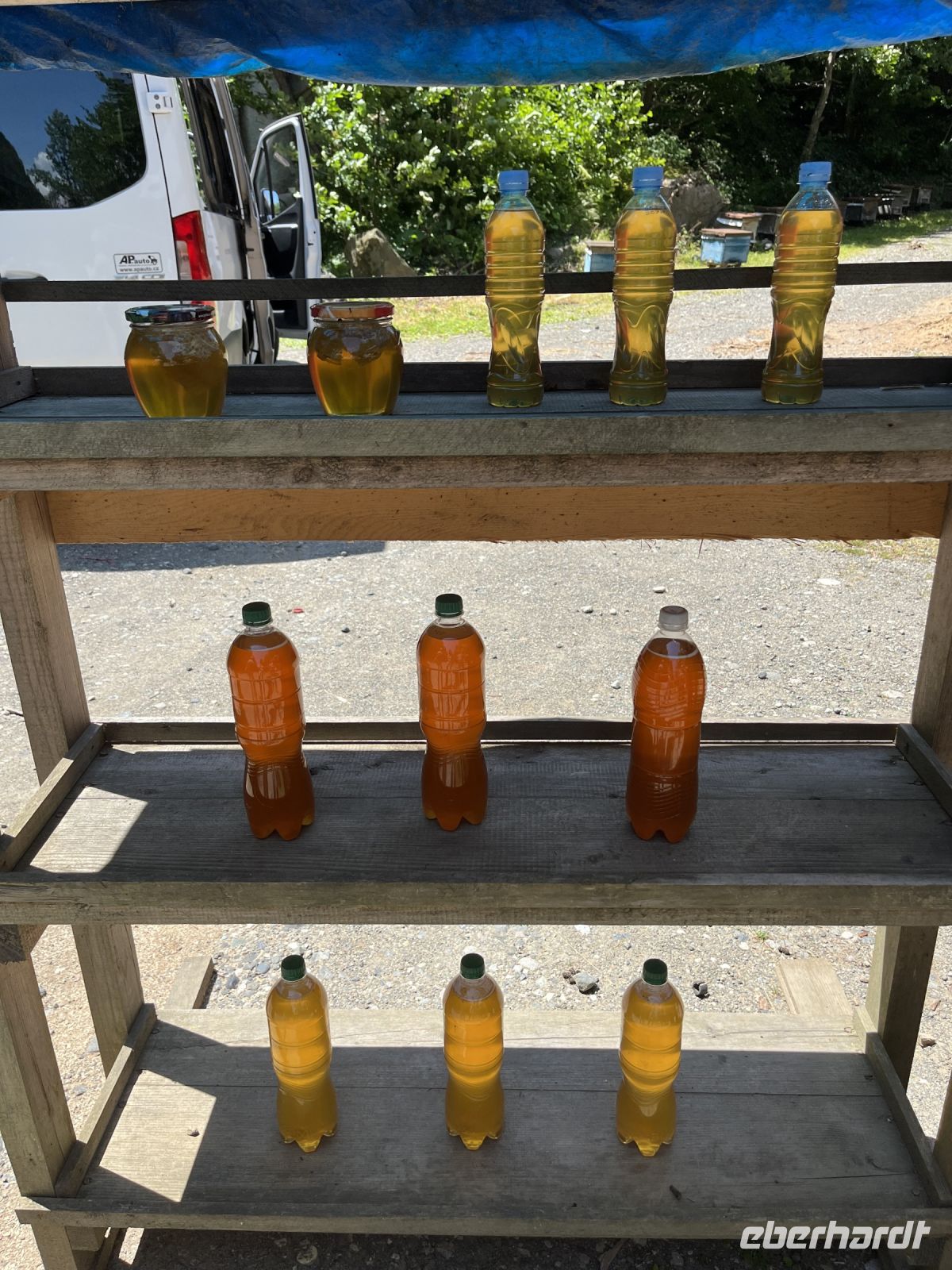 Honigverkauf am Straßenrand, Georgien