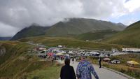 Georgien, Kasbegregion, Blick von der Aussichtsplattform mit Mosaik