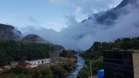 Georgien, Stepanzminda, Blick vom Hotel Porta Causasia am Morgen