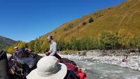 Georgien, Wanderung Adishi - Khalde, Flussquerung