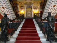 Achilleion Palast (Sissis Sommersitz) in Gastouri - Treppenaufgang