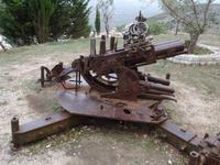 Ausflug nach Albanien - Überbleibsel der ehemaligen Militärbasis auf der Festung Saranda