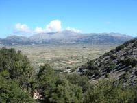 Lassithi-Hochebene gesehen vom Zugang der Zeushöhle