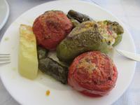 mit Reis gefülltes Gemüse