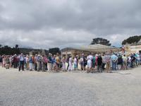 DSCN2890 Schlange stehen vor dem Thronsaal