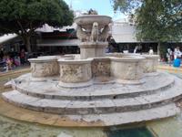 DSCN2909  Löwenbrunnen