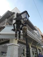 DSCN3047 wer sitzt denn da ?