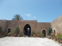 DSCN5849.JPG     Innenhof