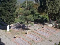 DSCN5911.JPG   Grablege der Nonnen