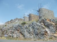 DSCN9098.JPG  Windmühlen am Pass