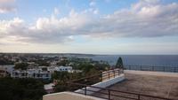 Blick vom Hotel zum Meer