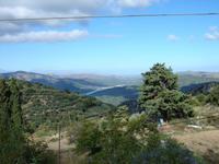 Blick von Panagia über die Berge zum Meer