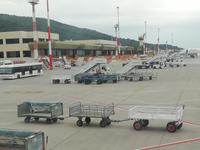 Am Flughafen in Rhodos