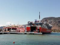 Die Fähre bringt uns zurück