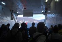 109. Anlegen der Fähre in Paros