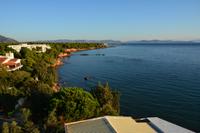 Blick auf den Badeort Mati