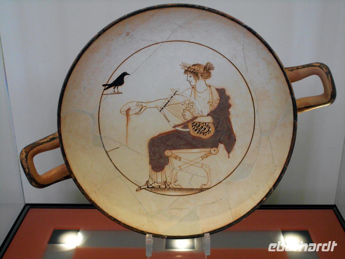  Kylix mit Bildnis des Apollo. Delphi ca. 480 v. Chr.