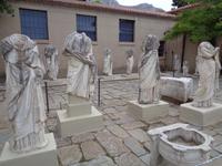 Museum von Alt-Korinth, Bereit für neue Köpfe!