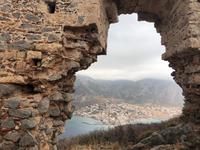 Schlupfloch in der Festungsmauer - Monemvasia