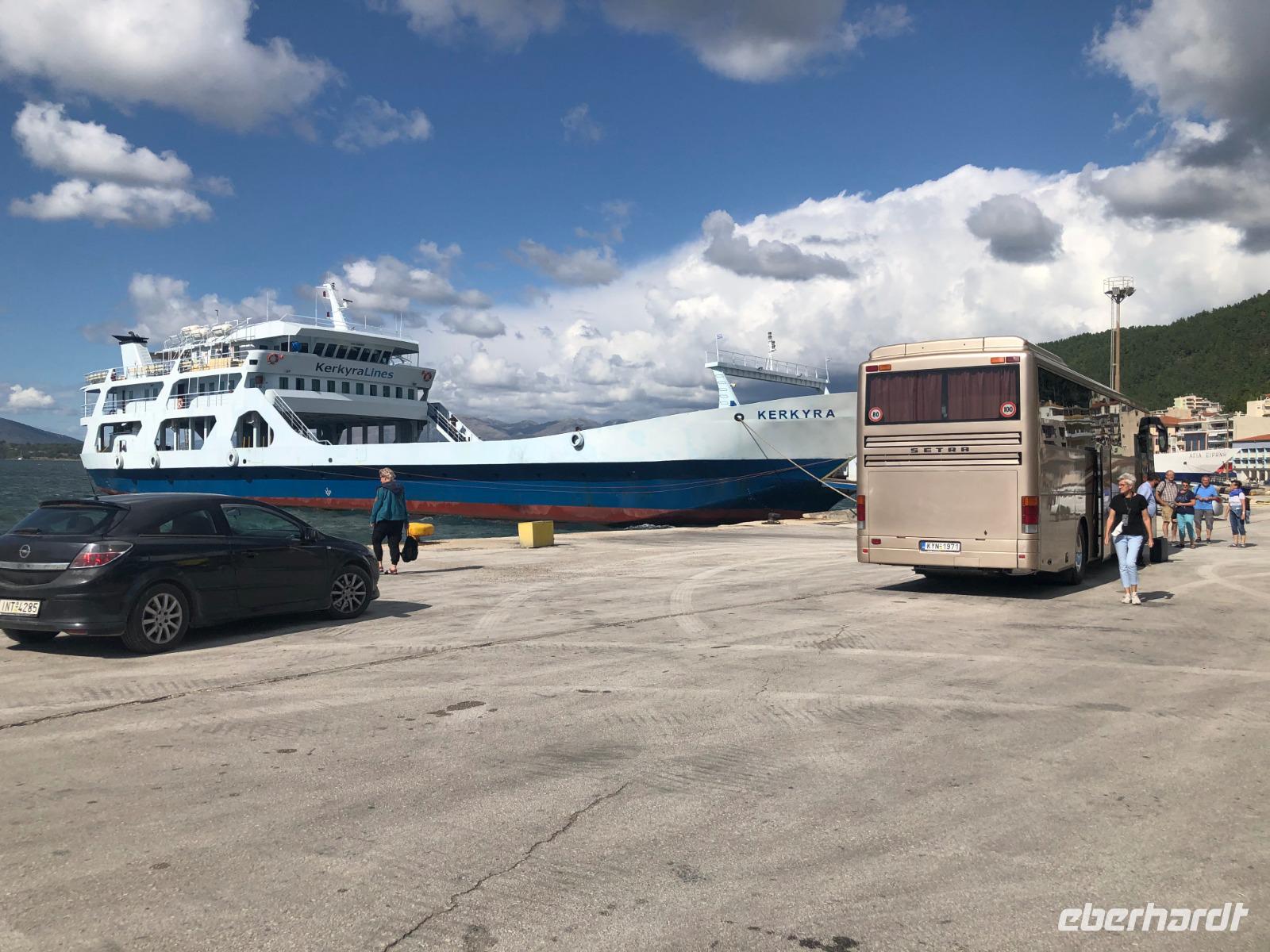 Fähre nach Korfu Griechenland