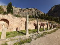 Delphi - Geschäfte entlang der Heiligen Straße...