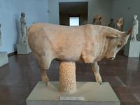 Olympia - Archäologisches Museum (Statue eines Stieres)
