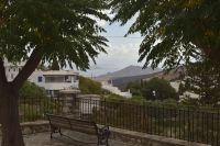 Blick vom Hauptplatz in Lefkes