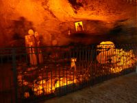 Die Höhle Mega Spilio