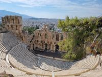 Athen - Odeon des Herodes Atticus am Fuße der Akropolis 