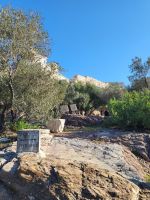 Zum Eingang der Akropolis 