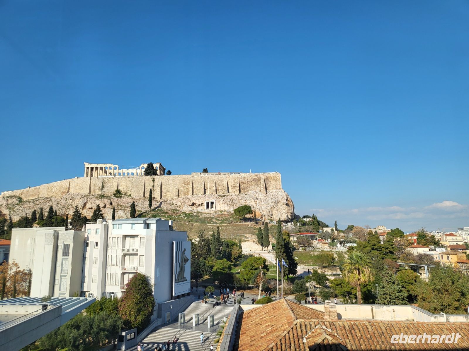 Blick vom Museum zur Akropolis 