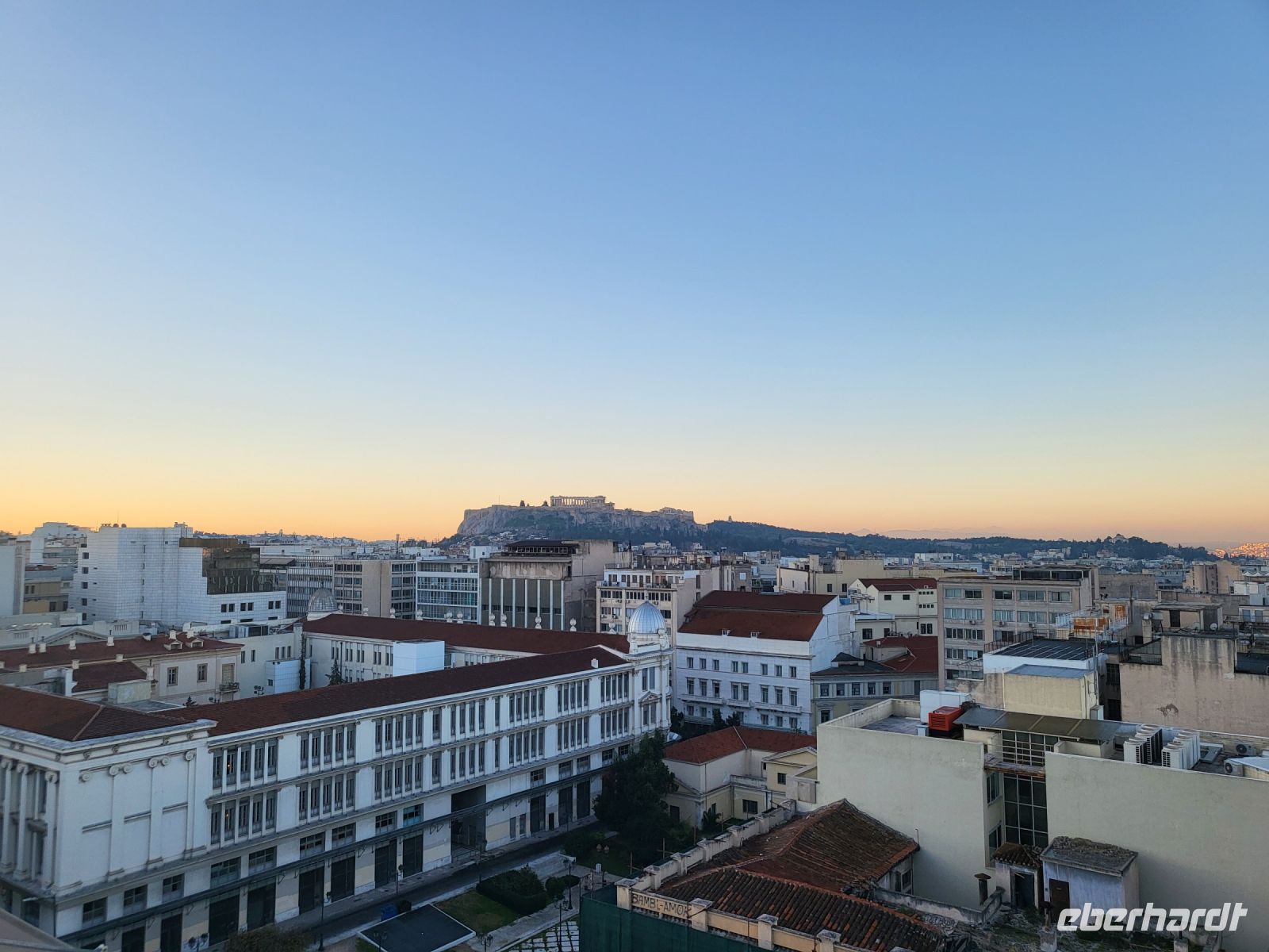Frühstück auf der Dachterrasse 