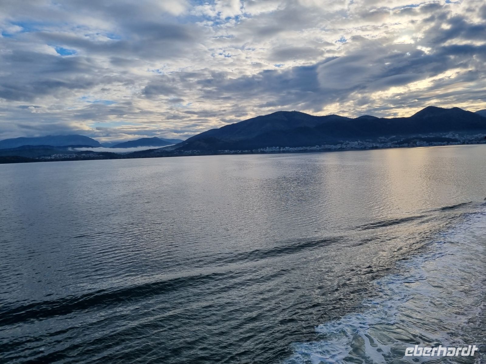 Fährüberfahrt von Ancona nach Igoumenitsa (griechisches Festland kurz vor Ankunft in Igoumenitsa...)