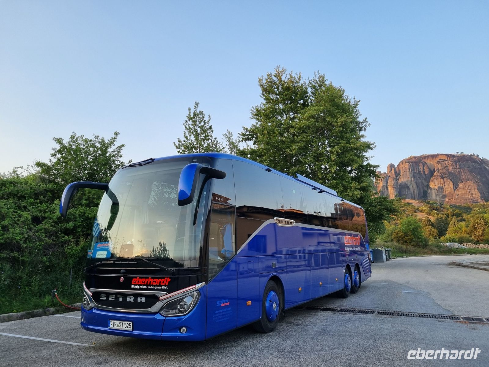 unser Reisebus in Kastraki...