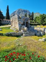 Alt-Korinth - Kalksteinwürfel des Glauke-Quellhauses