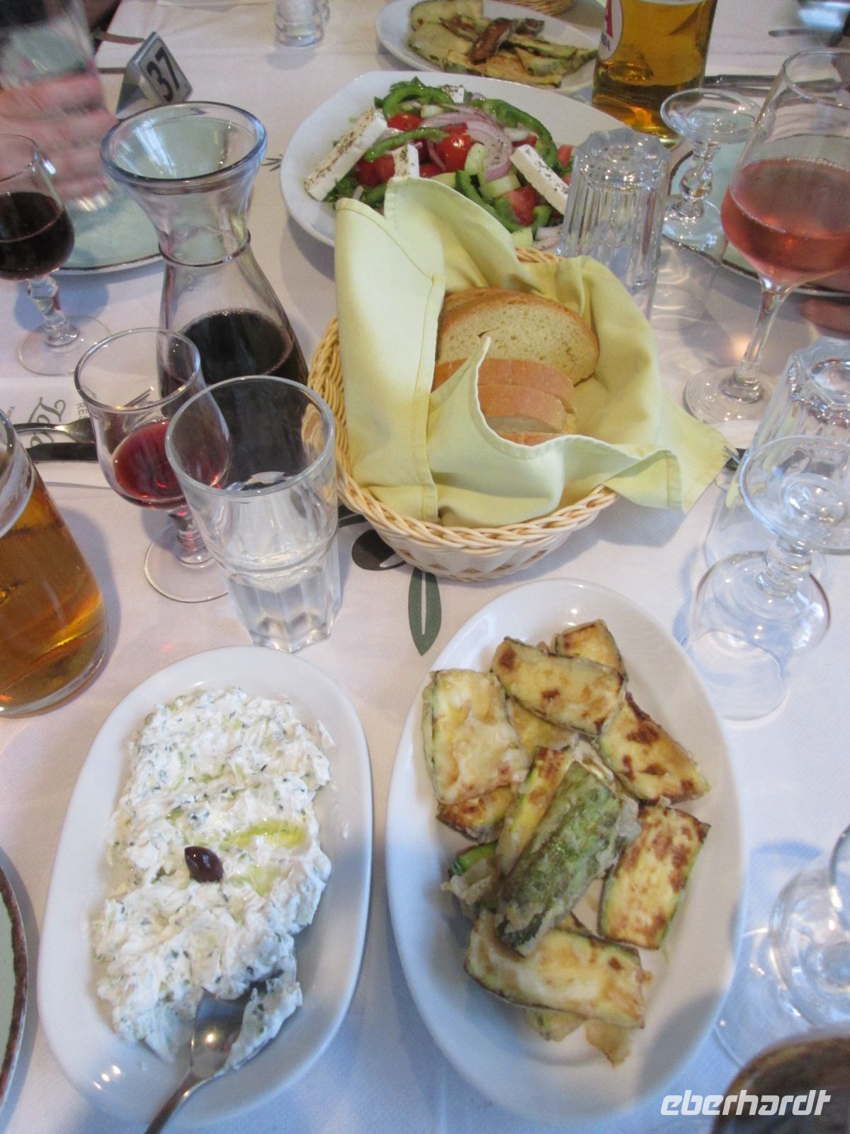 1.Abendessen auf Santorin