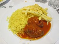 1. Abendessen: Soutzoukaia /Hackbällchen in Tomatensoße