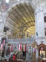 Ikonenwand und Apsis