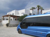 pünktliche Busbereitstellung am Hotel