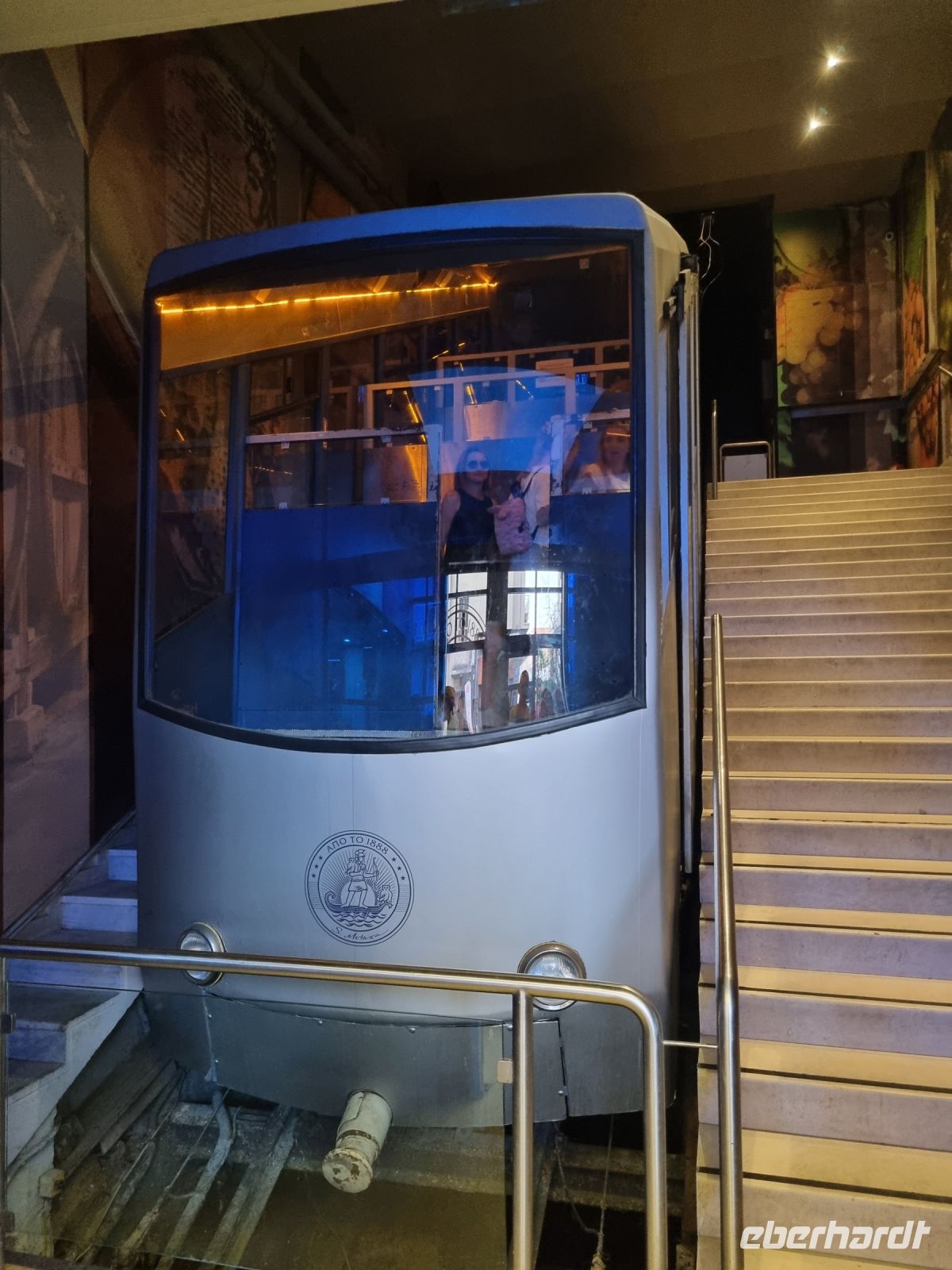 Athen - Fahrt mit der Standseilbahn auf den Lykabettus-Hügel