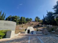 Kalavryta (Mahnmal zum Gedenken an das Massaker von Kalavryta 1943)