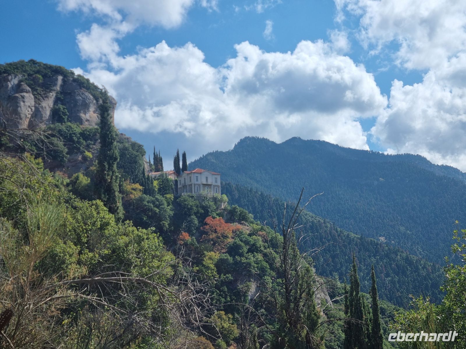 Gästehaus des Klosters Mega Spileo