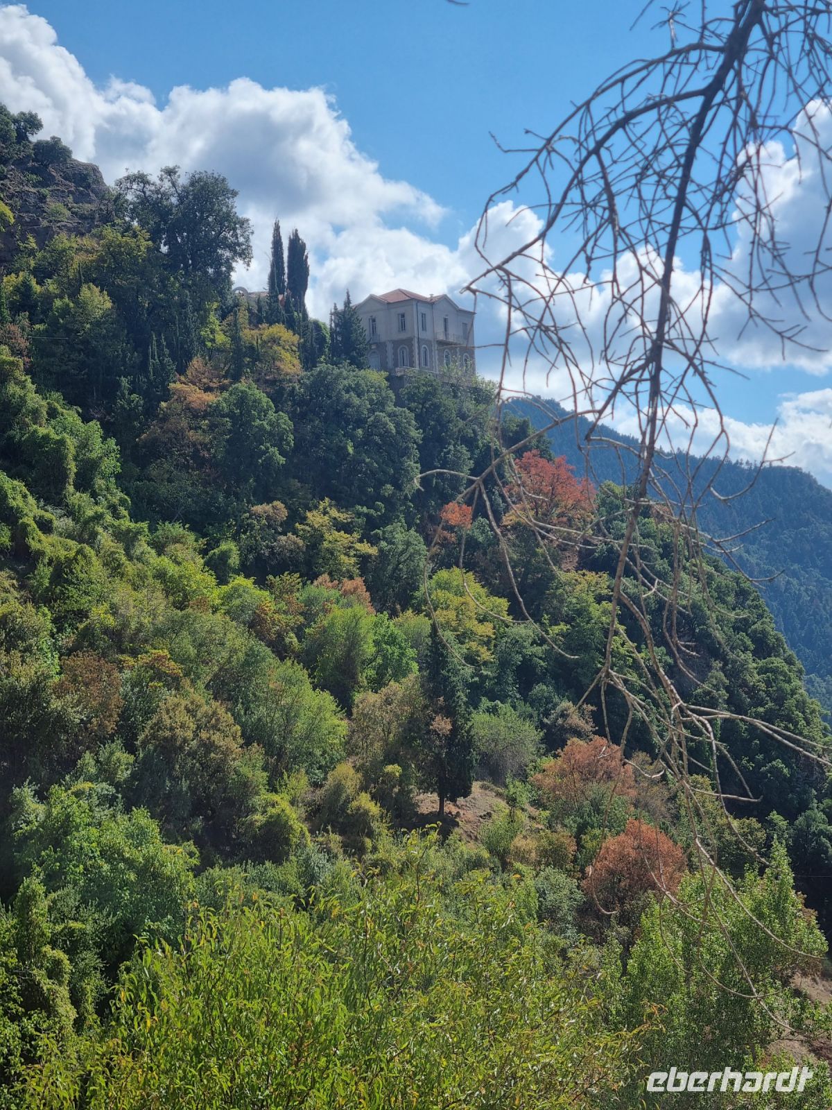 Gästehaus des Klosters Mega Spileo