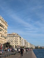 Promenade von Thessaloniki mit dem weißen Turm
