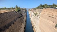 Blick von oben auf den Kanal von Korinth