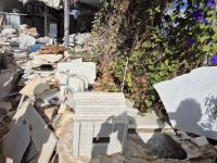 Paros: Besichtigung ehem. Marmorsteinbruch, Bruchreste